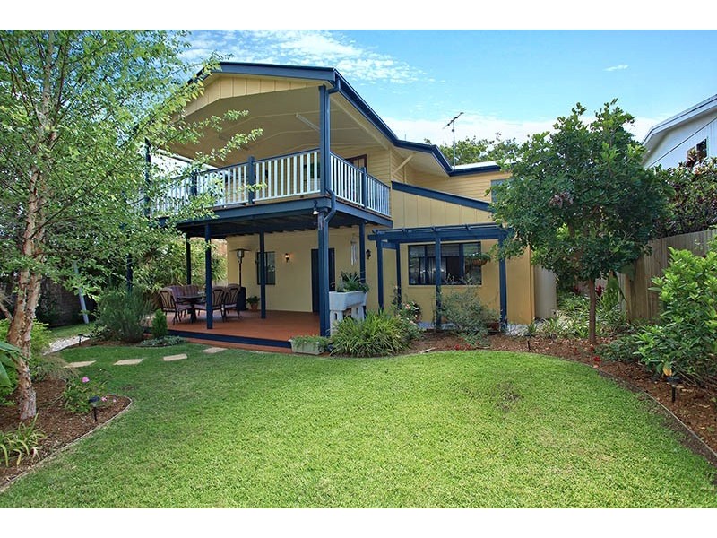 11 Watson St, Clontarf QLD 4019
