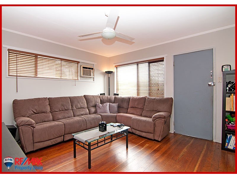 16 Pikett Street, Clontarf QLD 4019