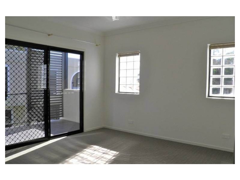 6/12-14 Georgina Street, Woody Point QLD 4019