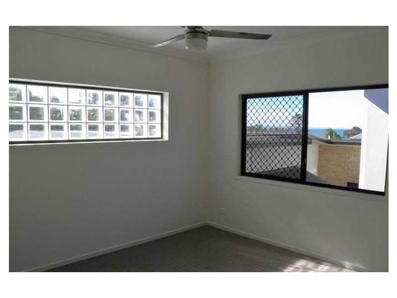 6/12-14 Georgina Street, Woody Point QLD 4019