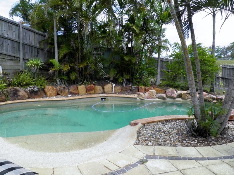 14 Lapwing Cr, Mango Hill QLD 4509