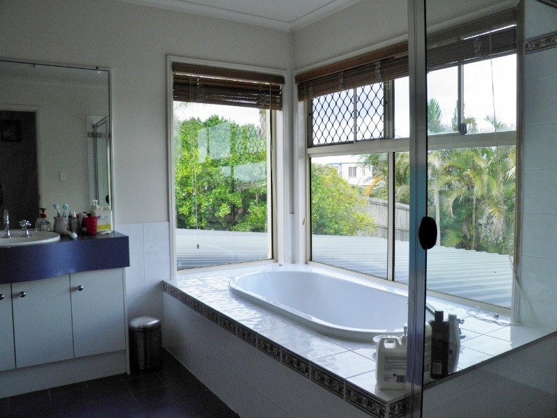 14 Lapwing Cr, Mango Hill QLD 4509