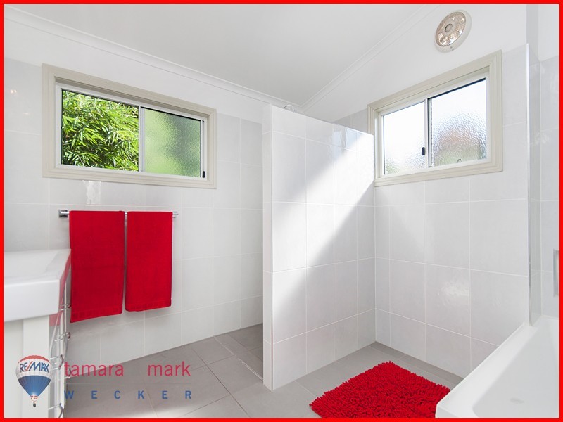 70 Griffith Street, Sandgate QLD 4017