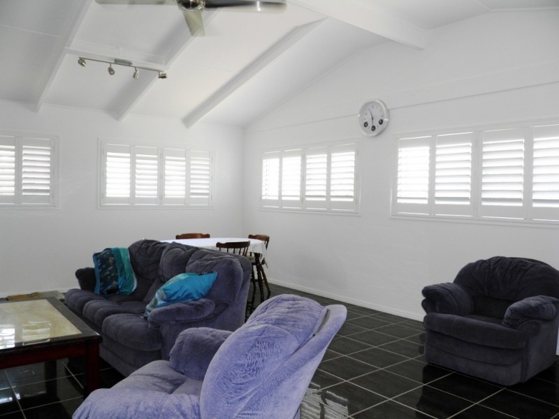 24 Turner St, Scarborough QLD 4020