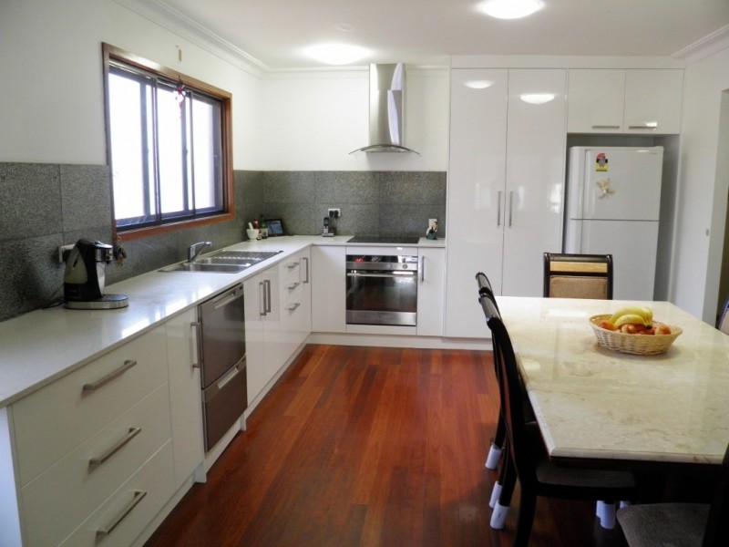 24 Turner St, Scarborough QLD 4020