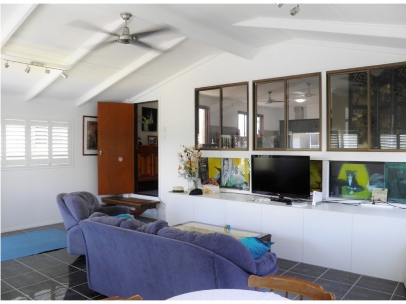 24 Turner St, Scarborough QLD 4020