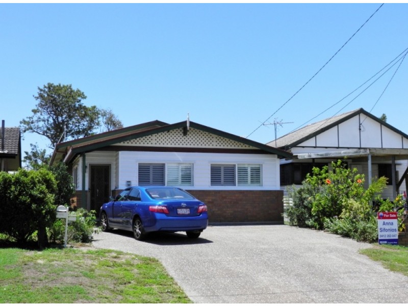 24 Turner St, Scarborough QLD 4020