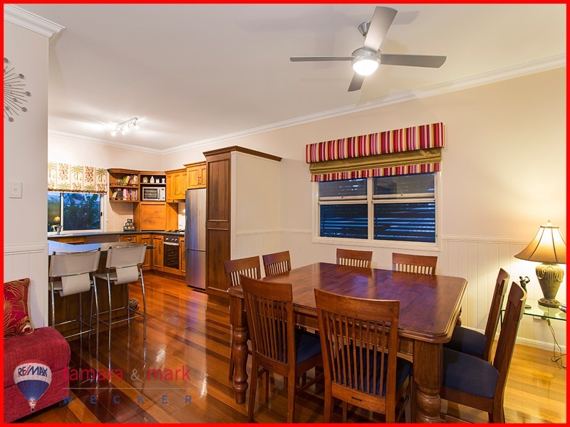 21 Raymond Street, Shorncliffe QLD 4017