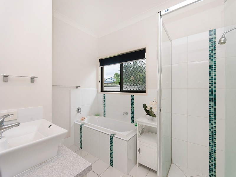 26 Oyster Point Esp, Scarborough QLD 4020