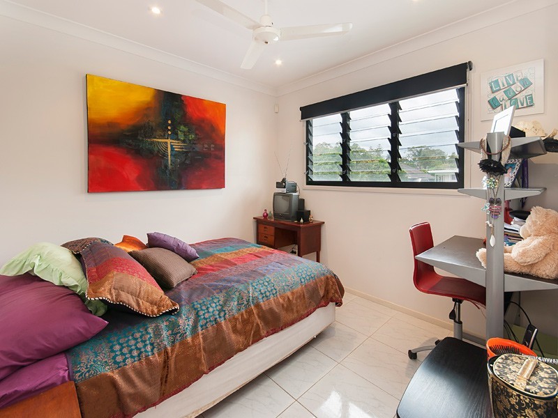 26 Oyster Point Esp, Scarborough QLD 4020