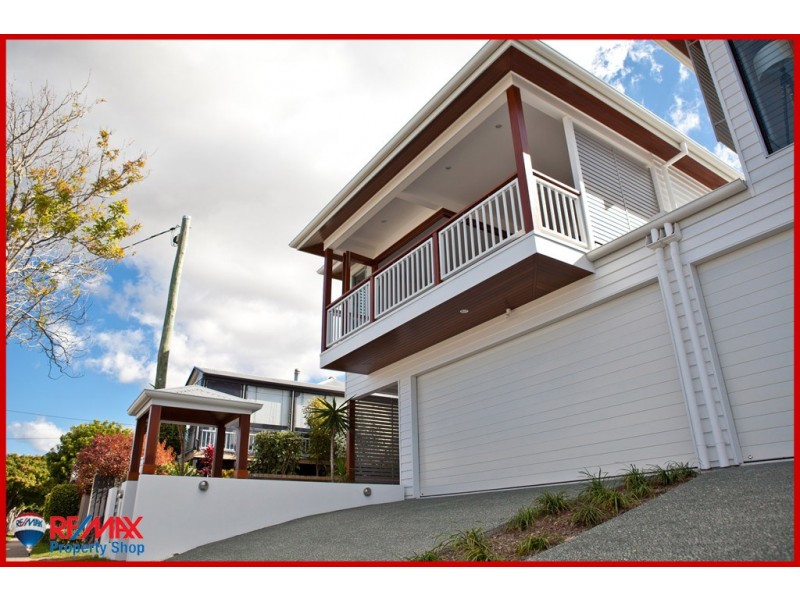 48 Fourth Ave, Sandgate QLD 4017