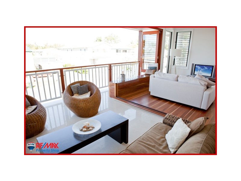 48 Fourth Ave, Sandgate QLD 4017