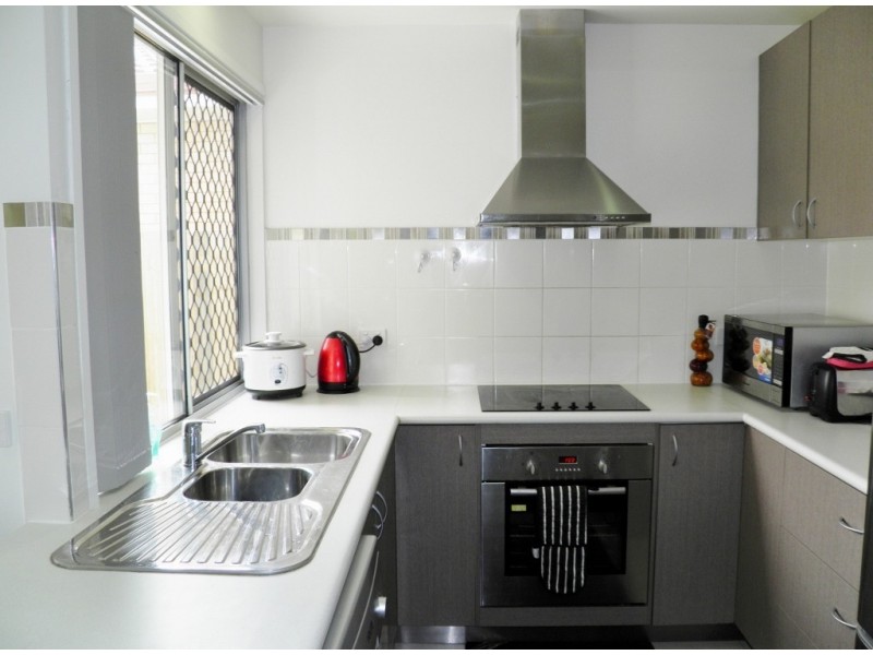 20 Baringa St, Clontarf QLD 4019