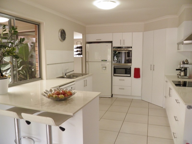 3 Pamphlett St, Rothwell QLD 4022