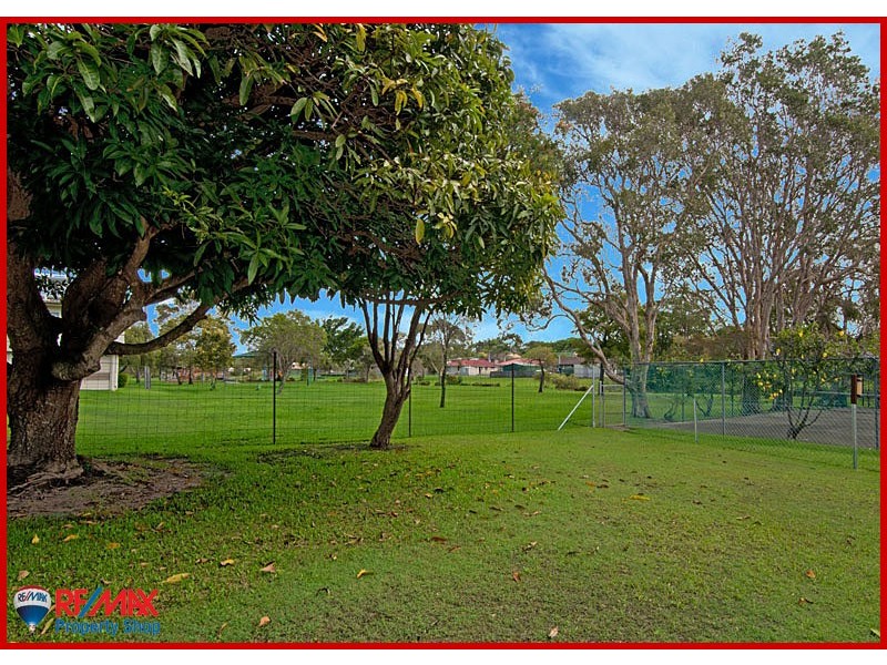 22 Pownall Crescent, Margate QLD 4019