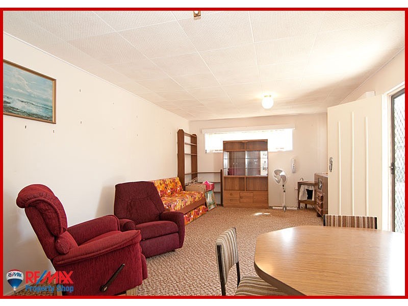 22 Pownall Crescent, Margate QLD 4019