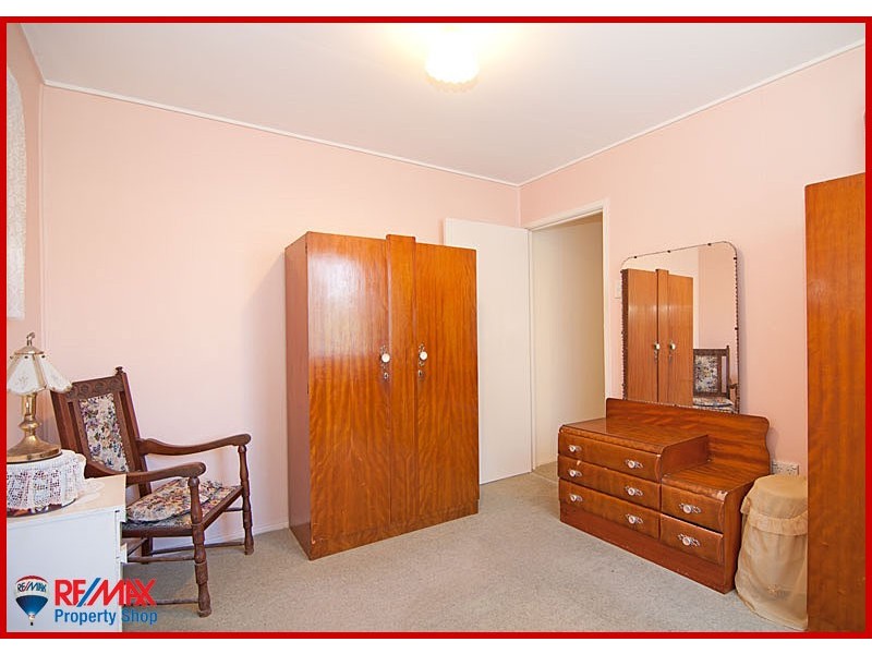 22 Pownall Crescent, Margate QLD 4019