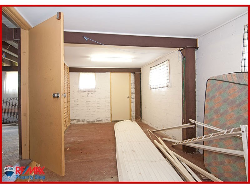 22 Pownall Crescent, Margate QLD 4019