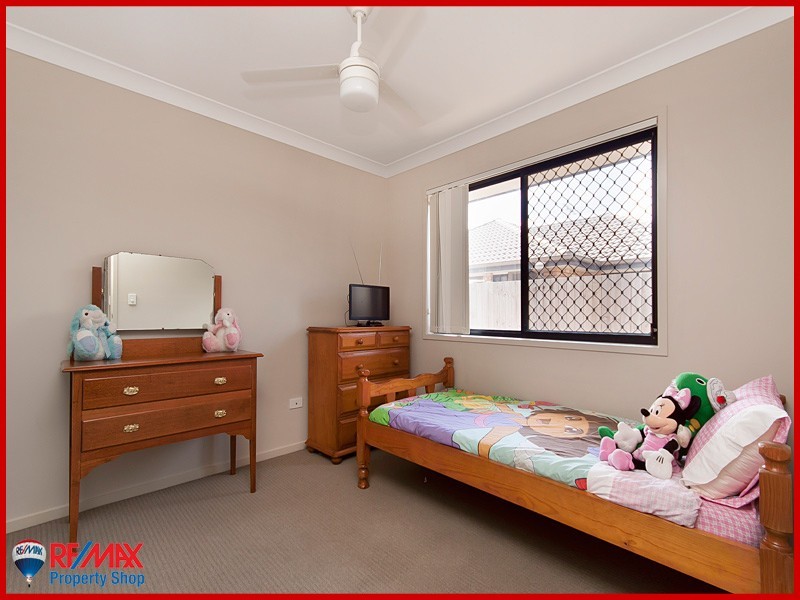 69 Strowe Place, Bracken Ridge QLD 4017