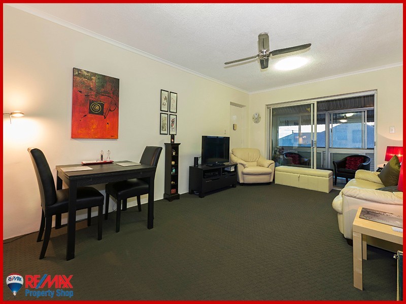 4/44 Fourth Avenue, Sandgate QLD 4017
