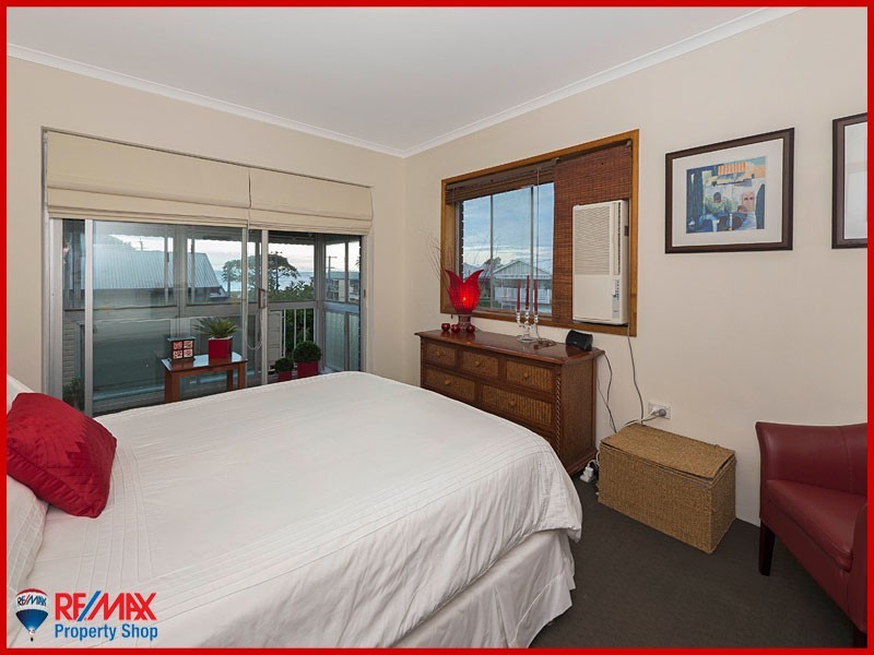 4/44 Fourth Avenue, Sandgate QLD 4017