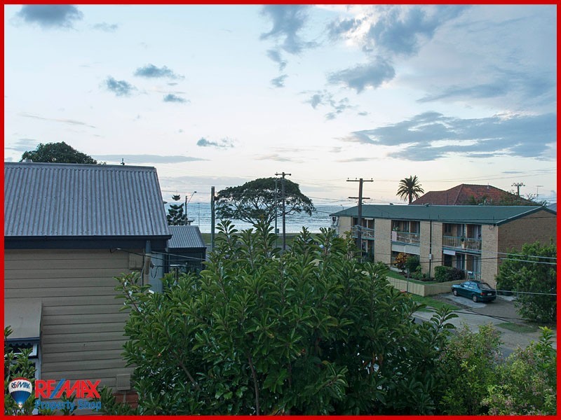 4/44 Fourth Avenue, Sandgate QLD 4017