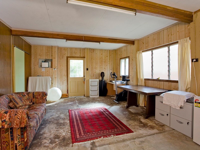 98 Clayton Street, Sandgate QLD 4017