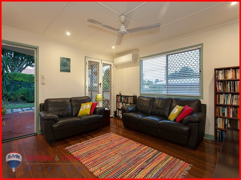 6 Ormeley Street, Stafford Heights QLD 4053