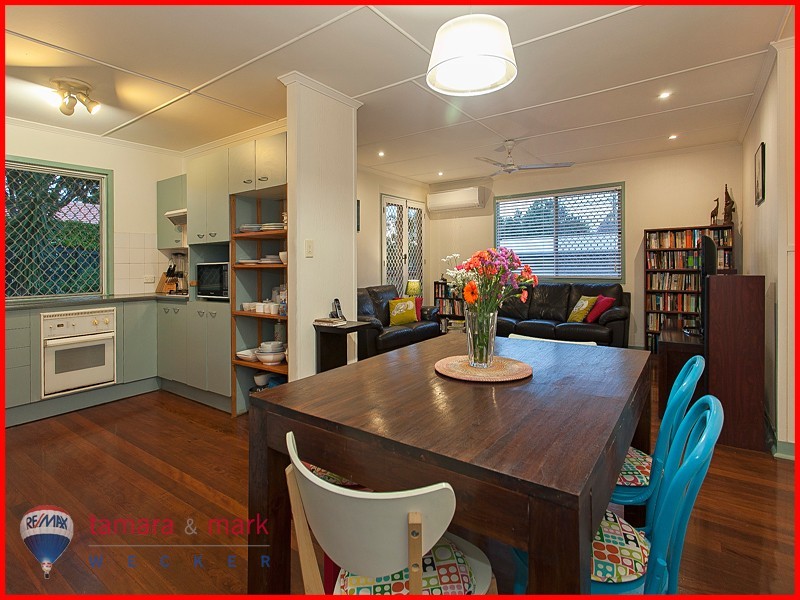 6 Ormeley Street, Stafford Heights QLD 4053