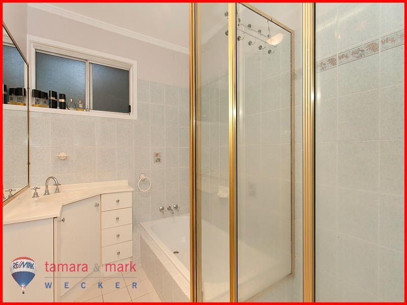 6 Ormeley Street, Stafford Heights QLD 4053