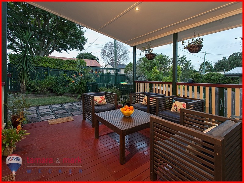 6 Ormeley Street, Stafford Heights QLD 4053