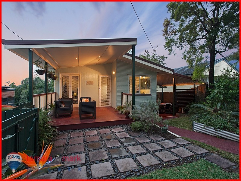 6 Ormeley Street, Stafford Heights QLD 4053