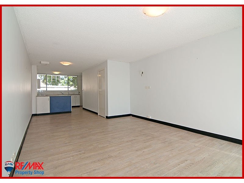 4/31 King Street, Woody Point QLD 4019