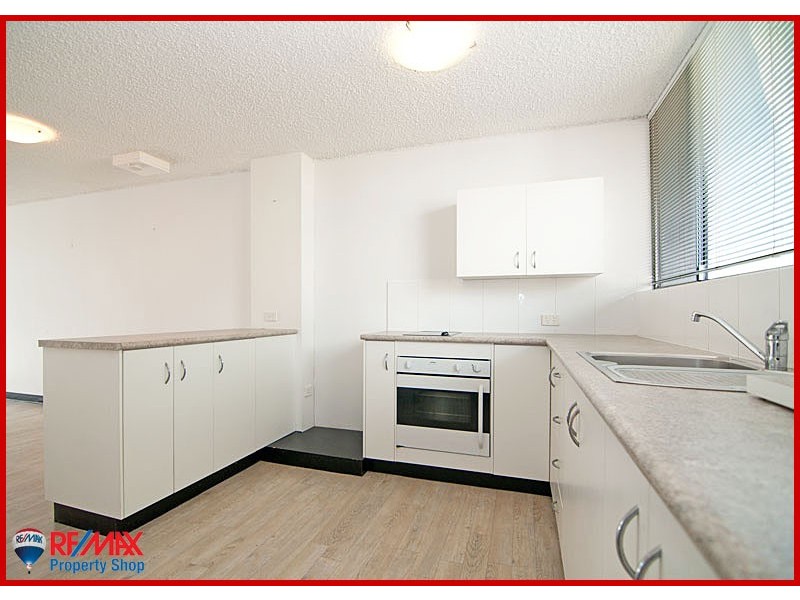 4/31 King Street, Woody Point QLD 4019