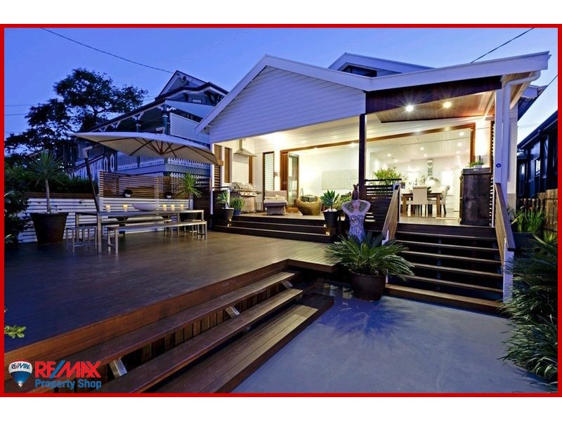 108 Flinders Parade, Sandgate QLD 4017