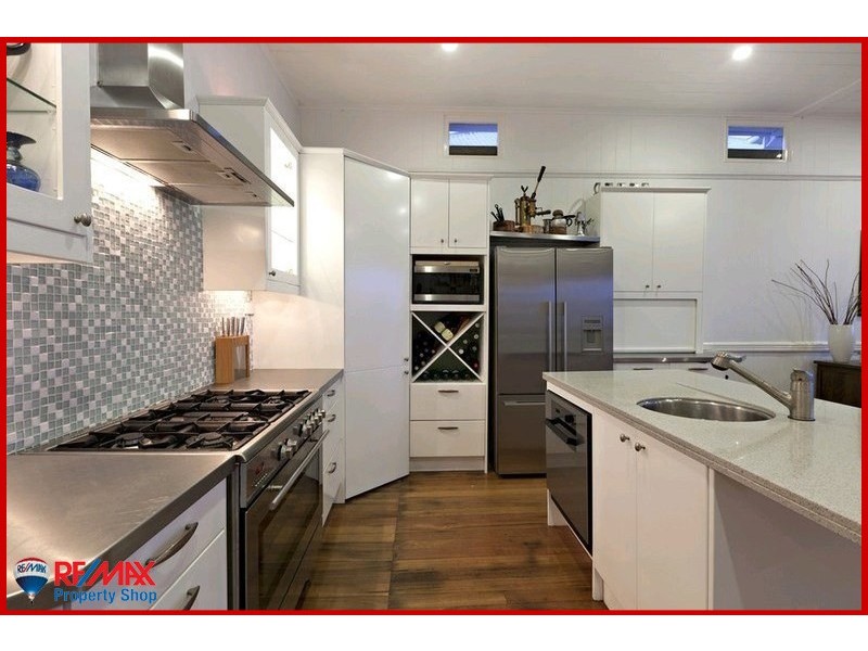 108 Flinders Parade, Sandgate QLD 4017