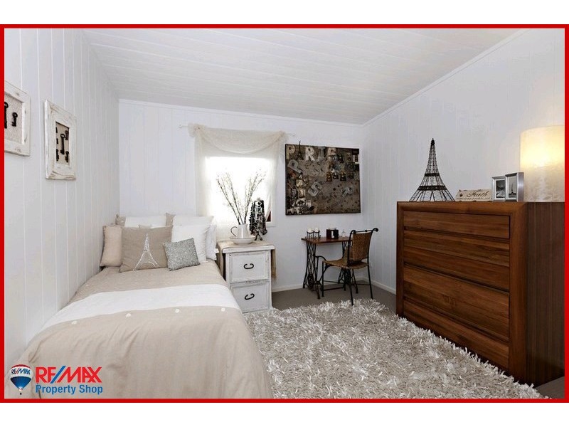 108 Flinders Parade, Sandgate QLD 4017