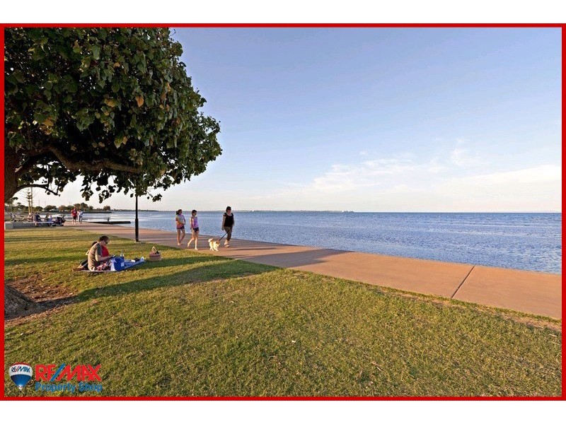 108 Flinders Parade, Sandgate QLD 4017