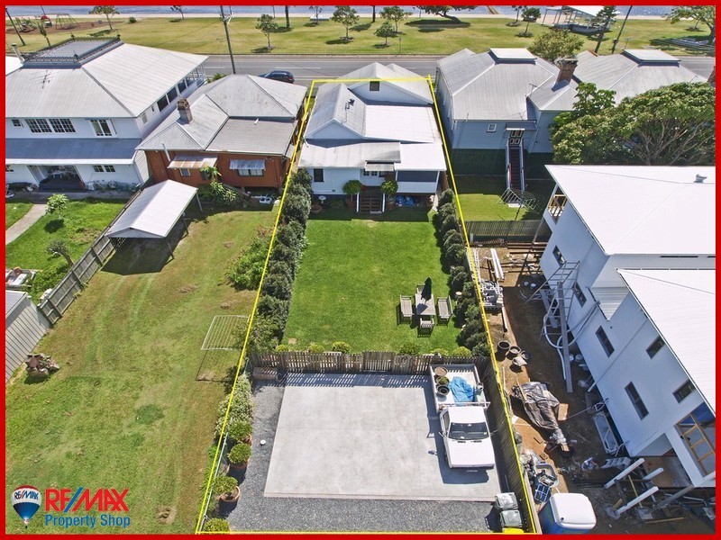 108 Flinders Parade, Sandgate QLD 4017