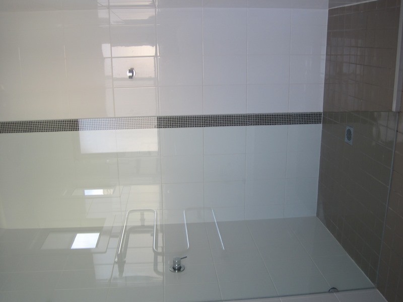 4 Cremorne Place, Brighton QLD 4017