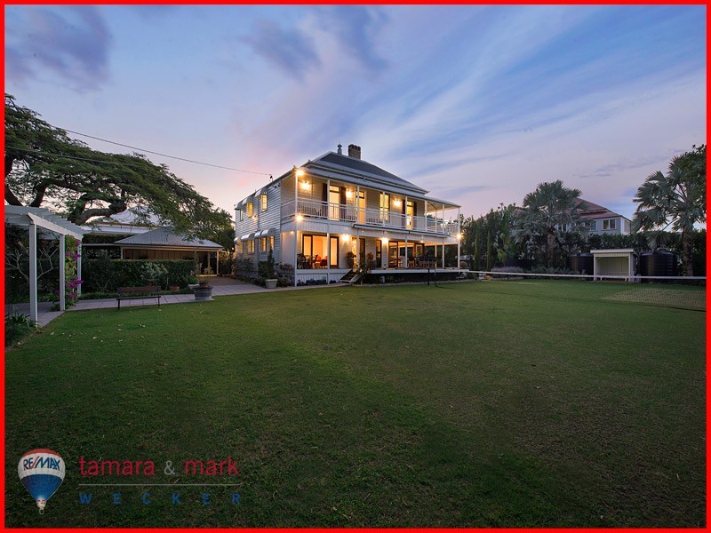 30 Sixth Avenue, Sandgate QLD 4017