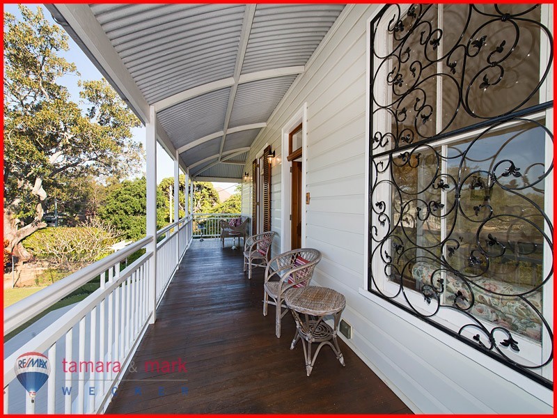 30 Sixth Avenue, Sandgate QLD 4017