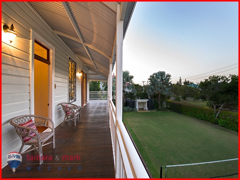 30 Sixth Avenue, Sandgate QLD 4017