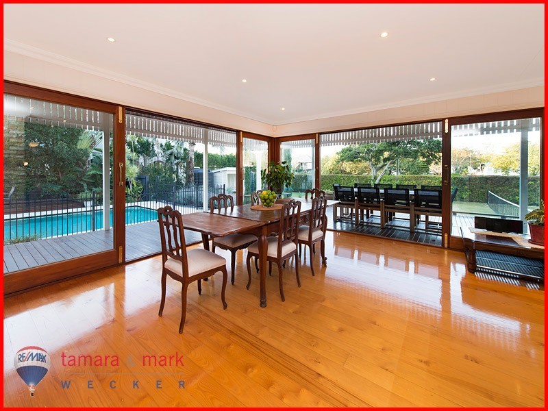 30 Sixth Avenue, Sandgate QLD 4017