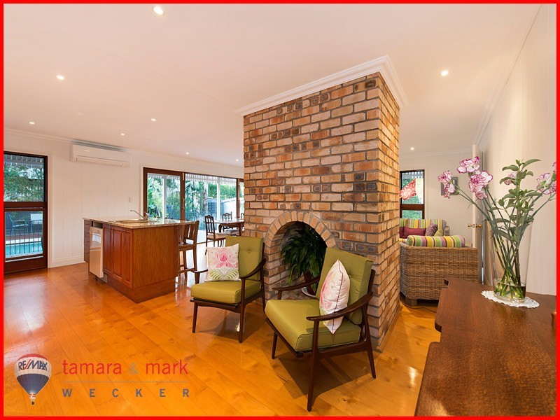 30 Sixth Avenue, Sandgate QLD 4017