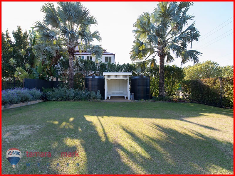 30 Sixth Avenue, Sandgate QLD 4017