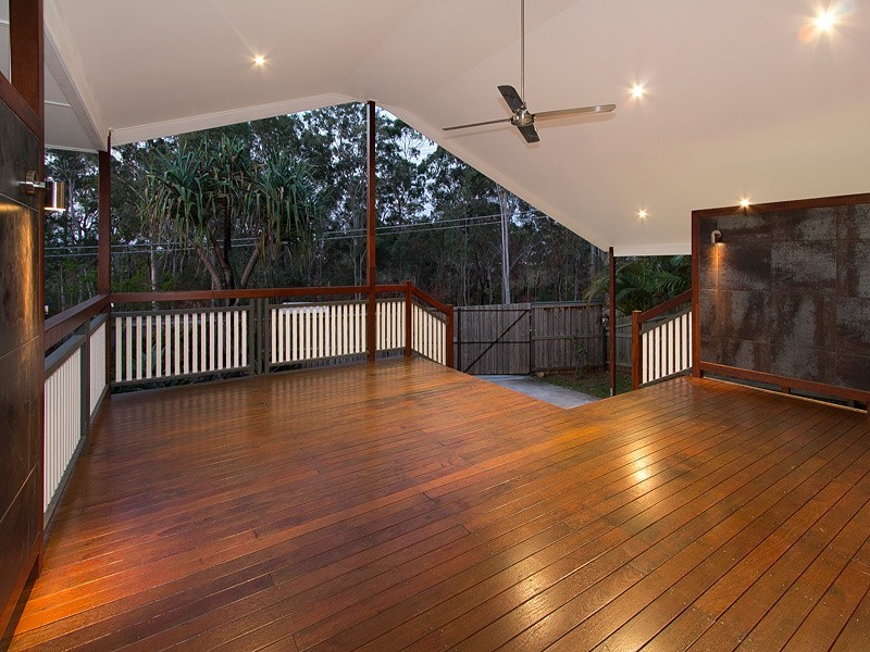 38 Bracken Ridge Rd, Sandgate QLD 4017