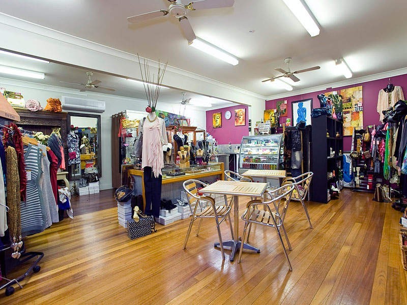 Shop 4/11 North Road, Brighton QLD 4017