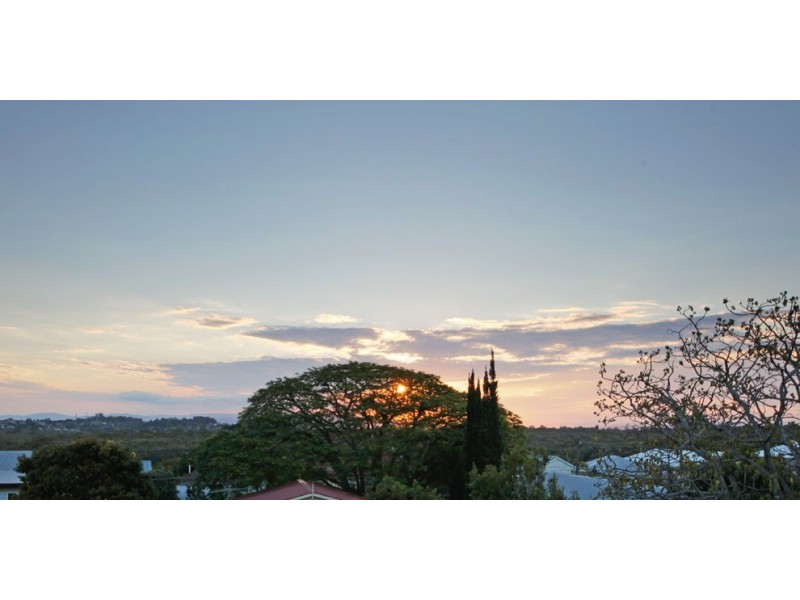 43 Nash Street, Sandgate QLD 4017