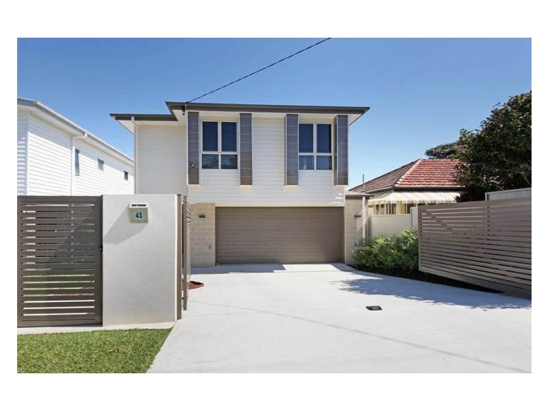 43 Nash Street, Sandgate QLD 4017